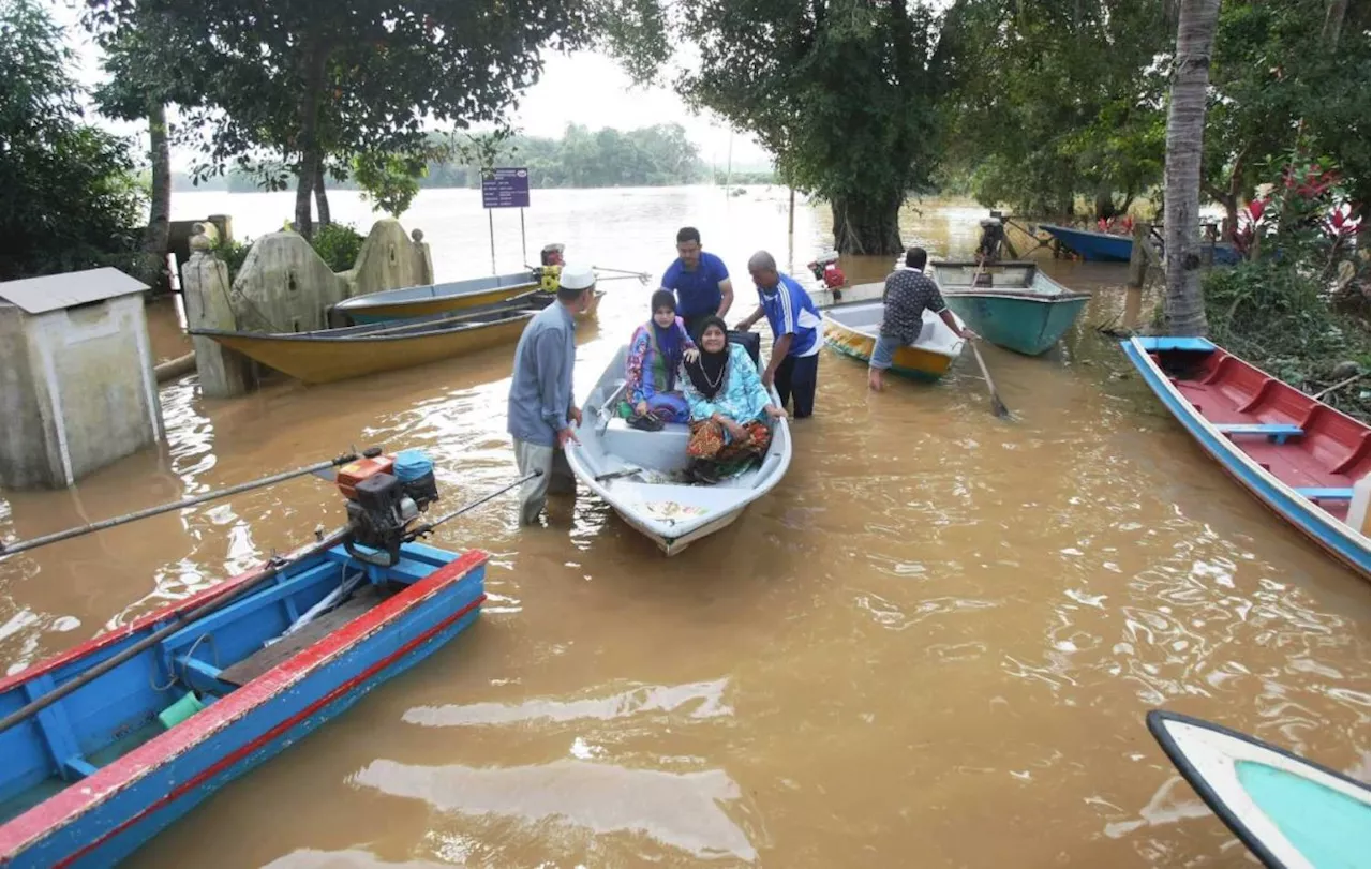 Agencies under Transport Ministry mobilise for flood relief efforts nationwide