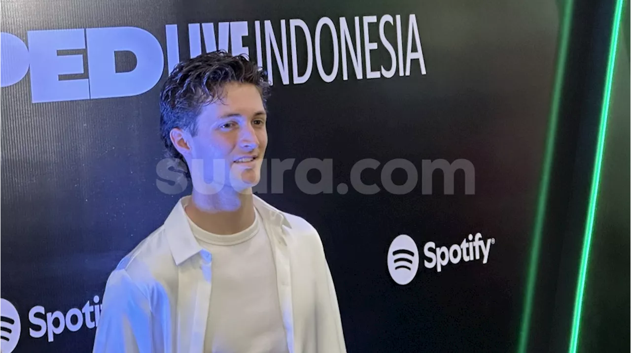 Jajal Cireng Hingga Cilok di Panggung 2024 Spotify Wrapped Live Indonesia, Henry Moodie Ketagihan Sampai Mau Bawa Pulang