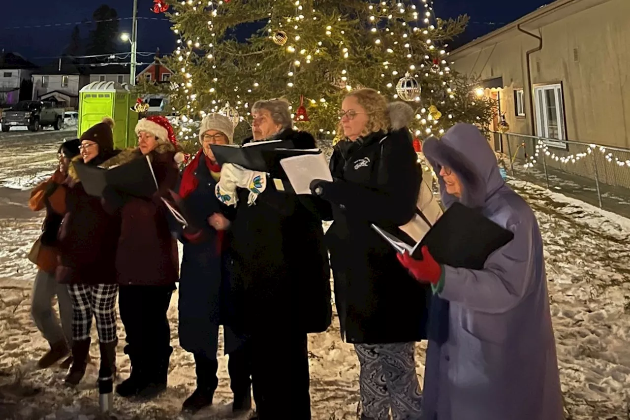 Westfort celebrates Christmas with annual 'Wonderland' street fair