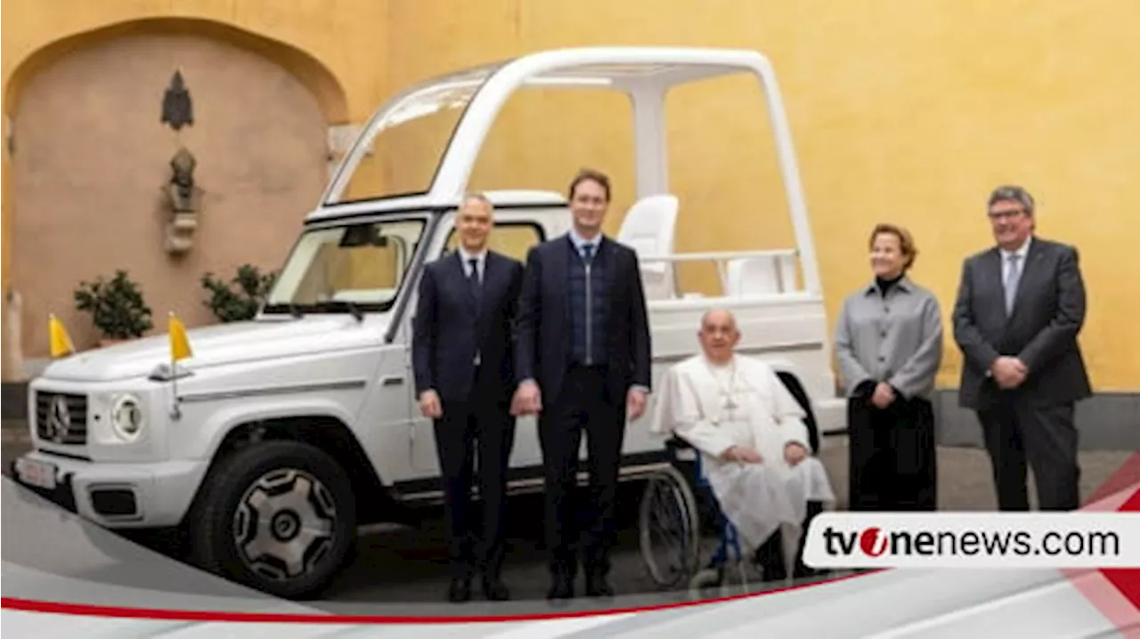 Paus Fransiskus Dapat Popemobile Mercedes Benz SUV G-Class EV