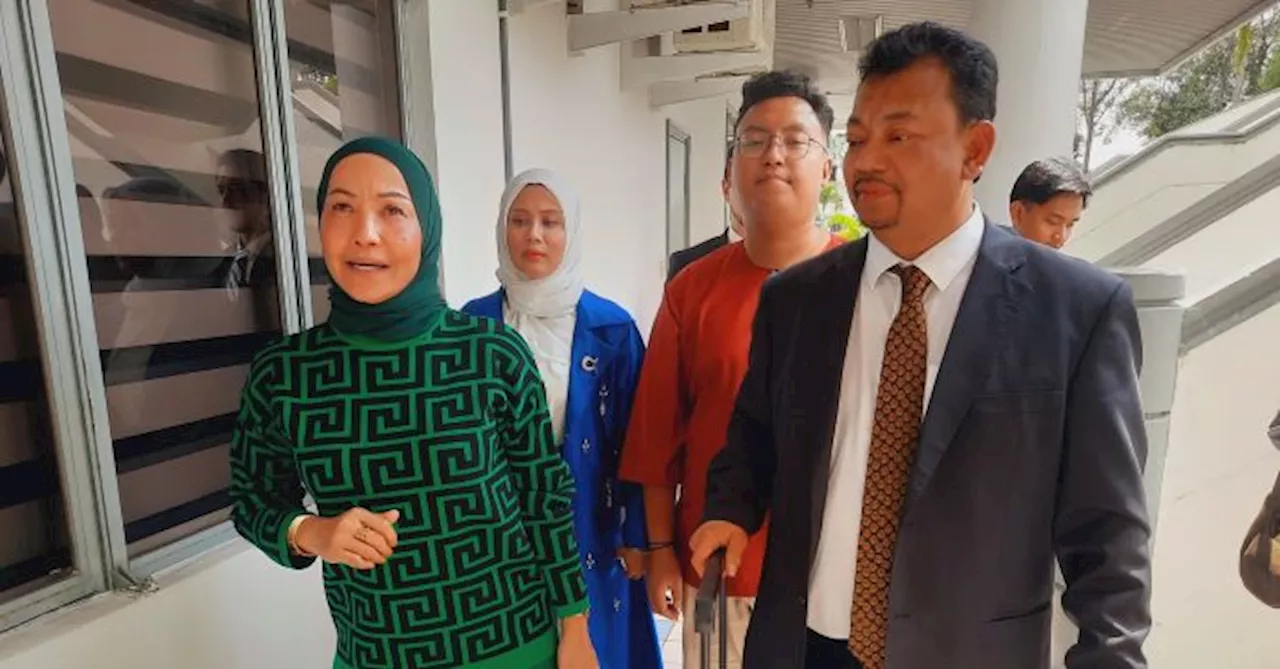 Mak Cik Kemboja didenda RM40,000 mengaku hina orang Melayu