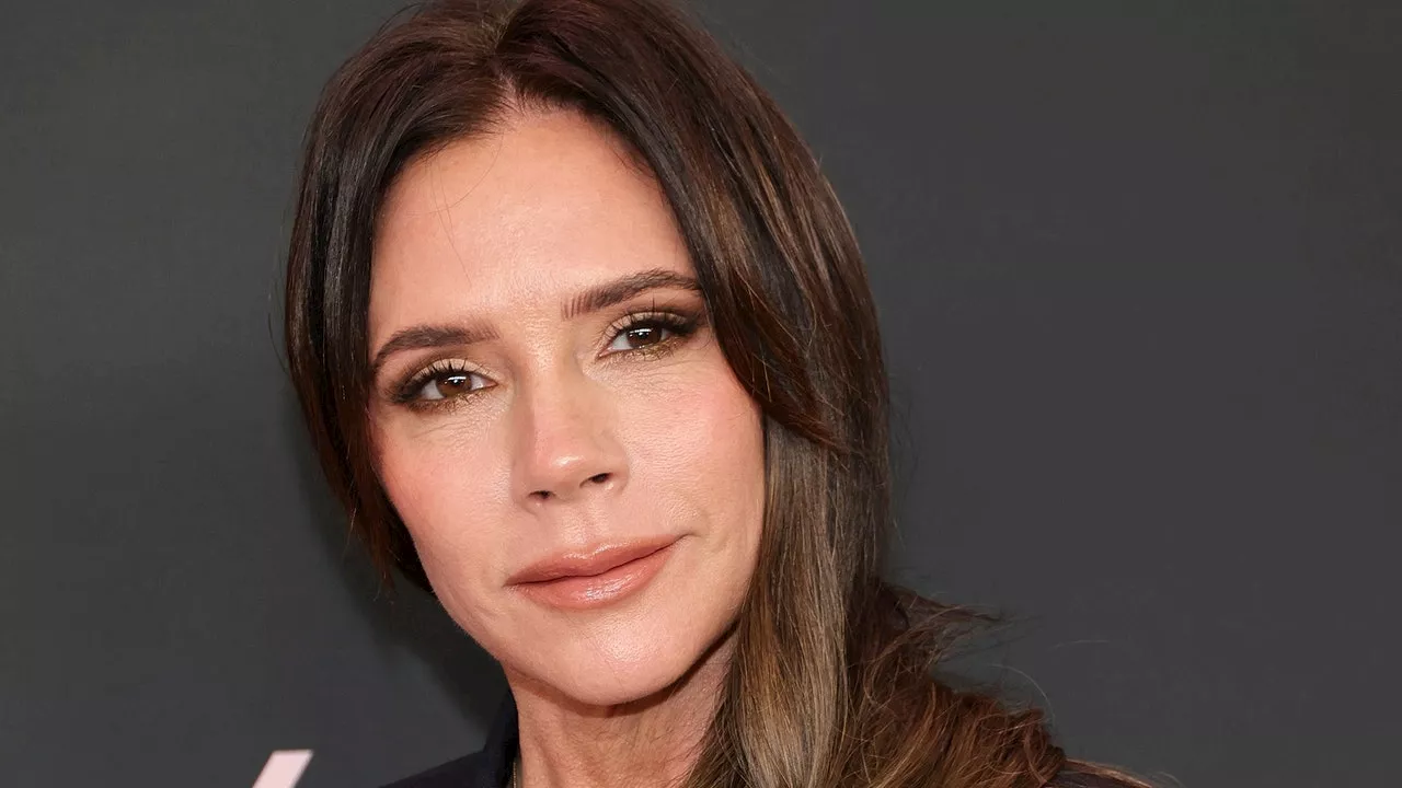 El suplemento de colágeno que Victoria Beckham toma diario para un cutis sano