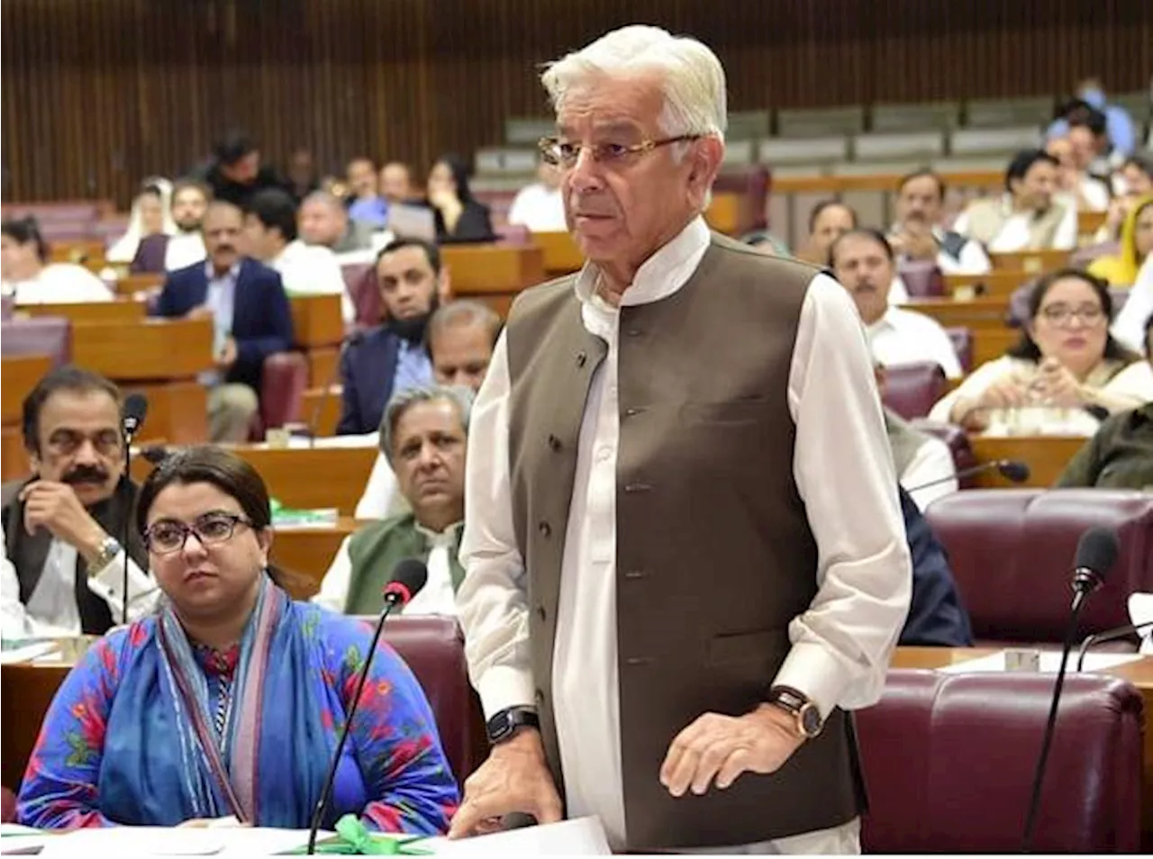 PTI civil disobedience call will fall flat: Khawaja Asif