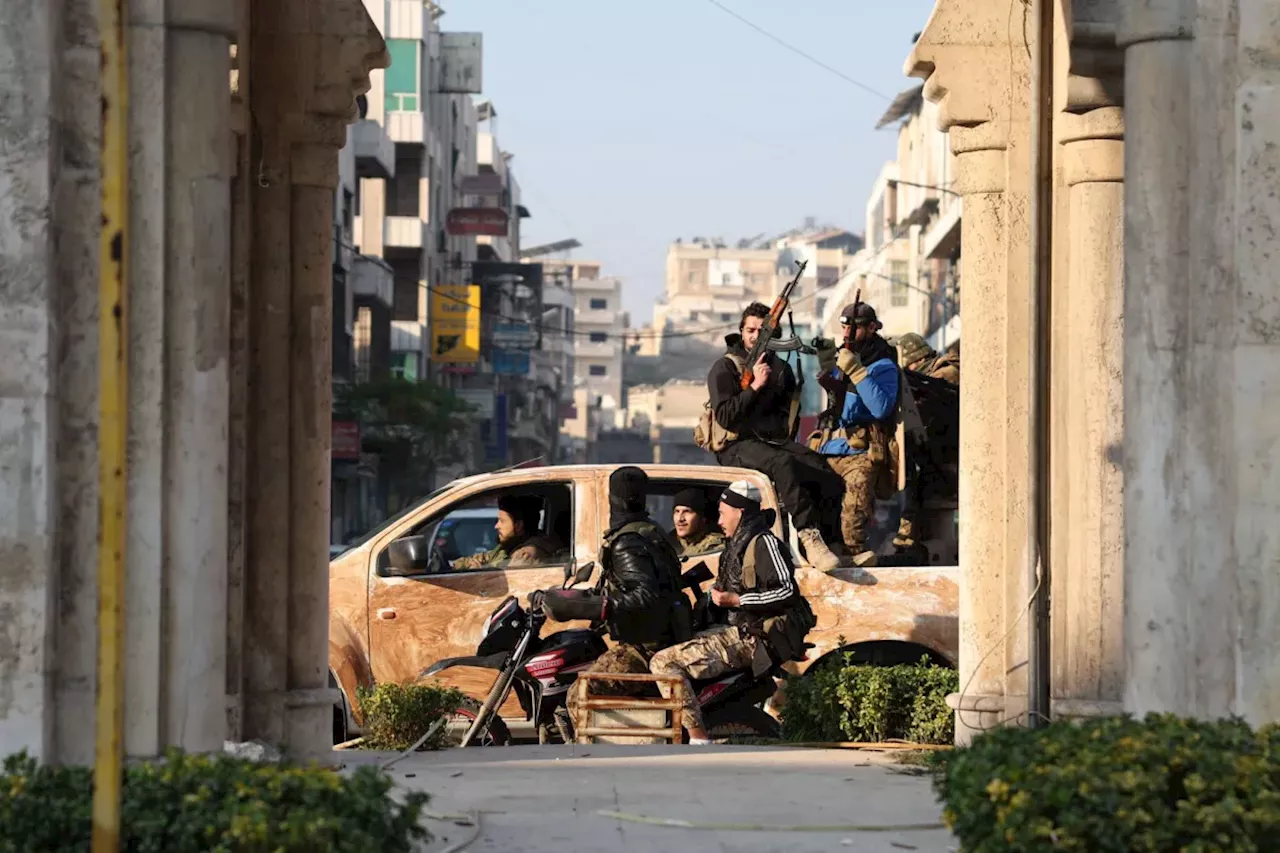 «للدفاع عن مواقعه»... «حزب الله» يرسل ألفي مقاتل إلى القصير السورية