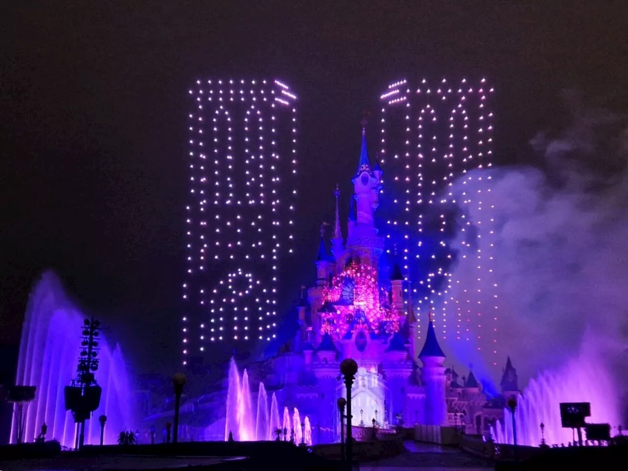 Disneyland Paris dévoile un spectacle inédit pour la réouverture de Notre-Dame de Paris