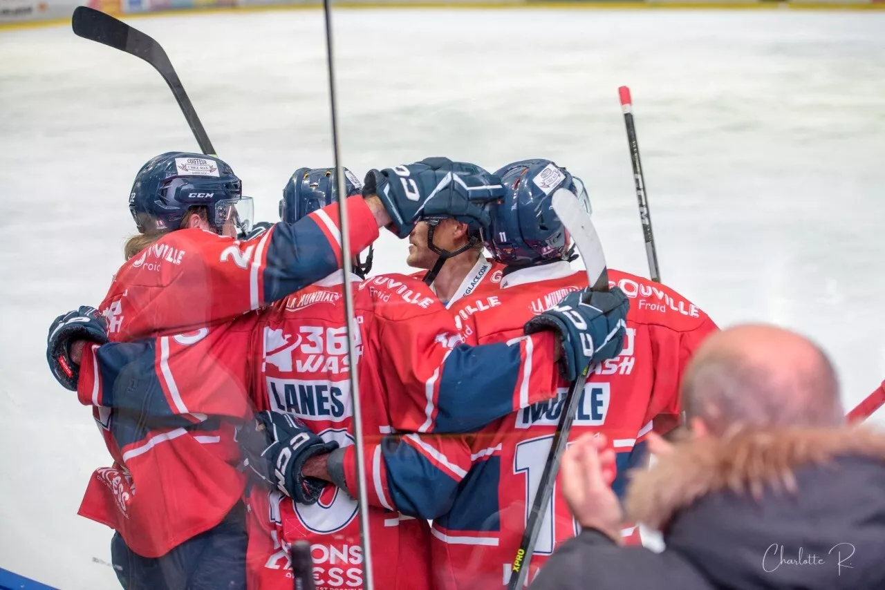 Hockey sur glace. Les Drakkars de Caen s'imposent dans les derniers instants contre Brest