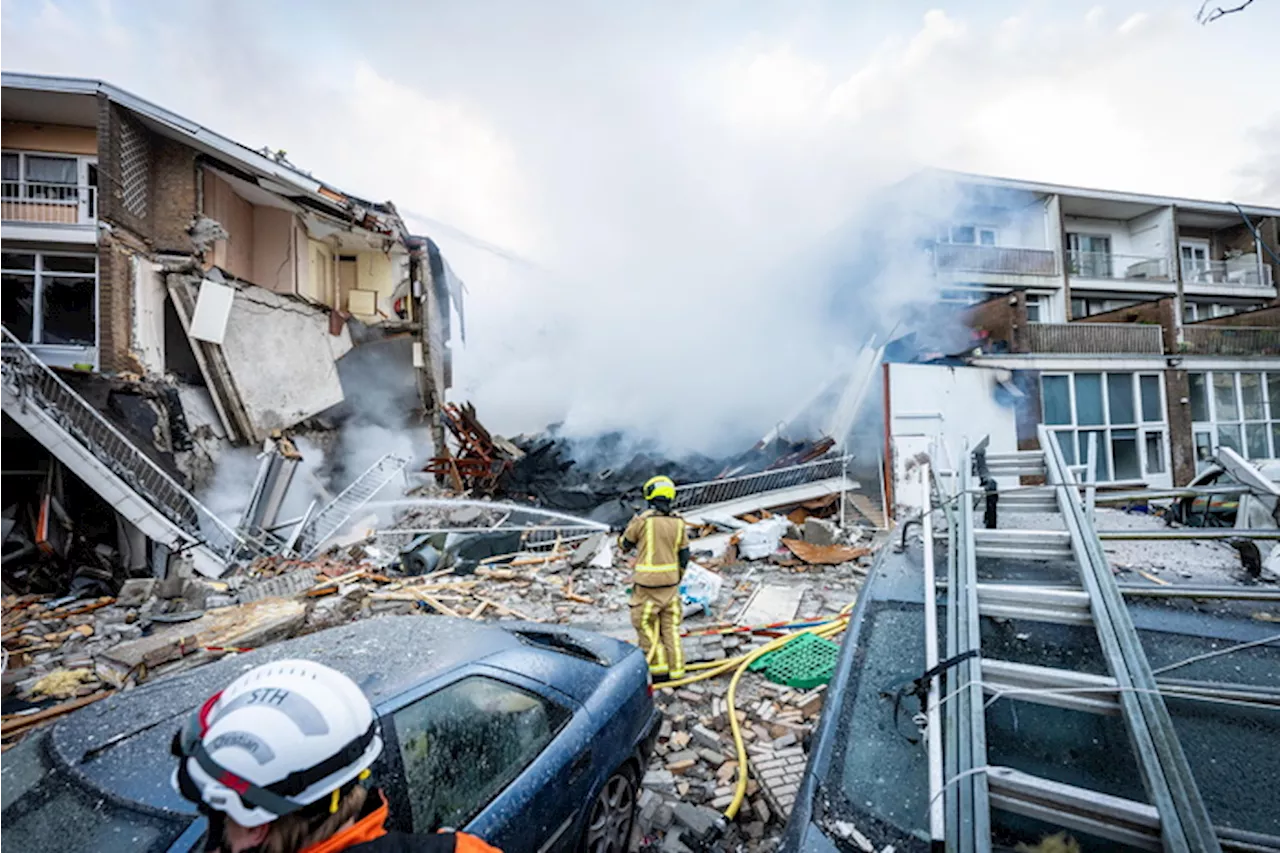 Crolla una palazzina all'Aja, almeno 20 morti