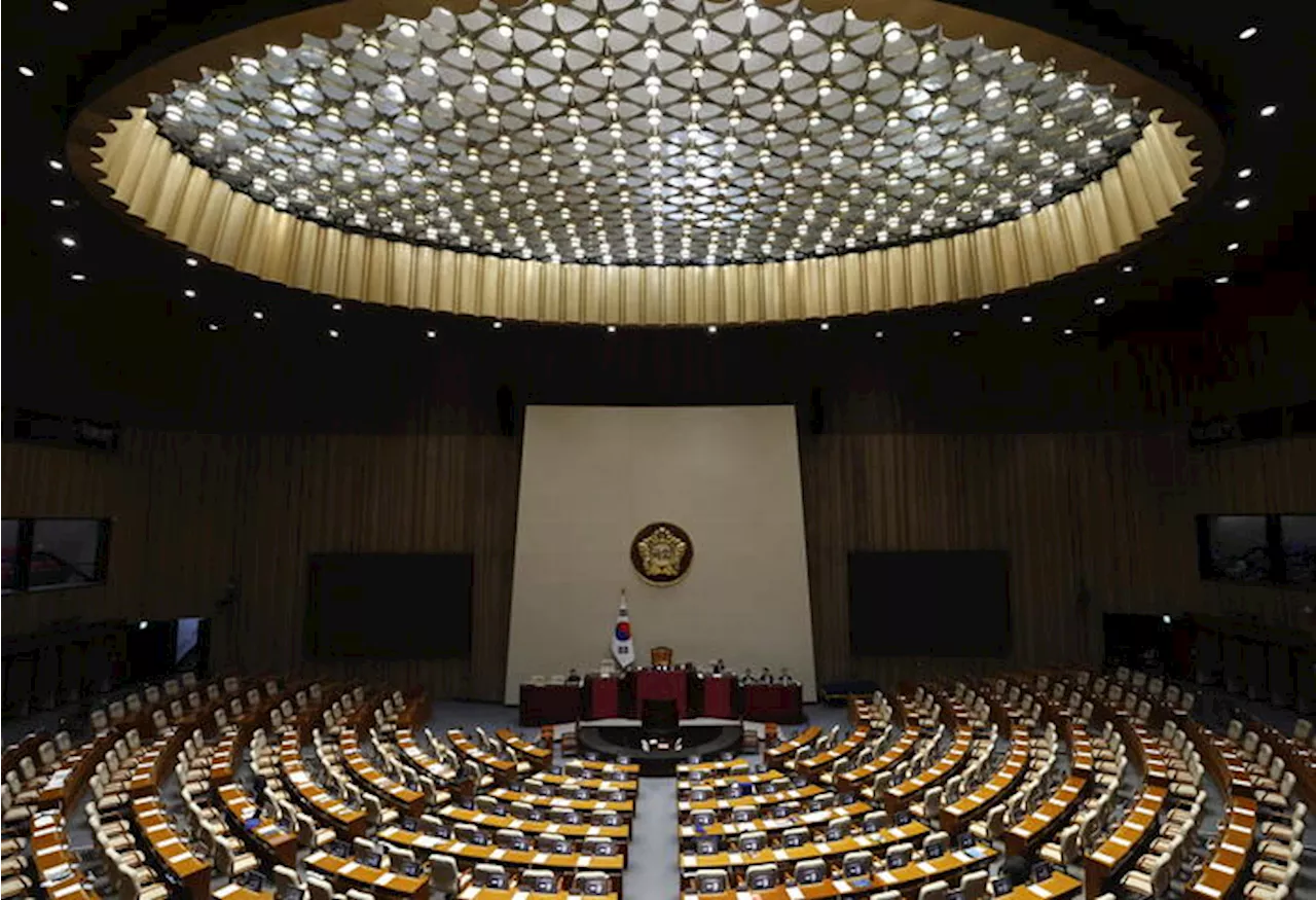 Il Parlamento di Seul vota sull'impeachment di Yoon, il partito di governo è contrario