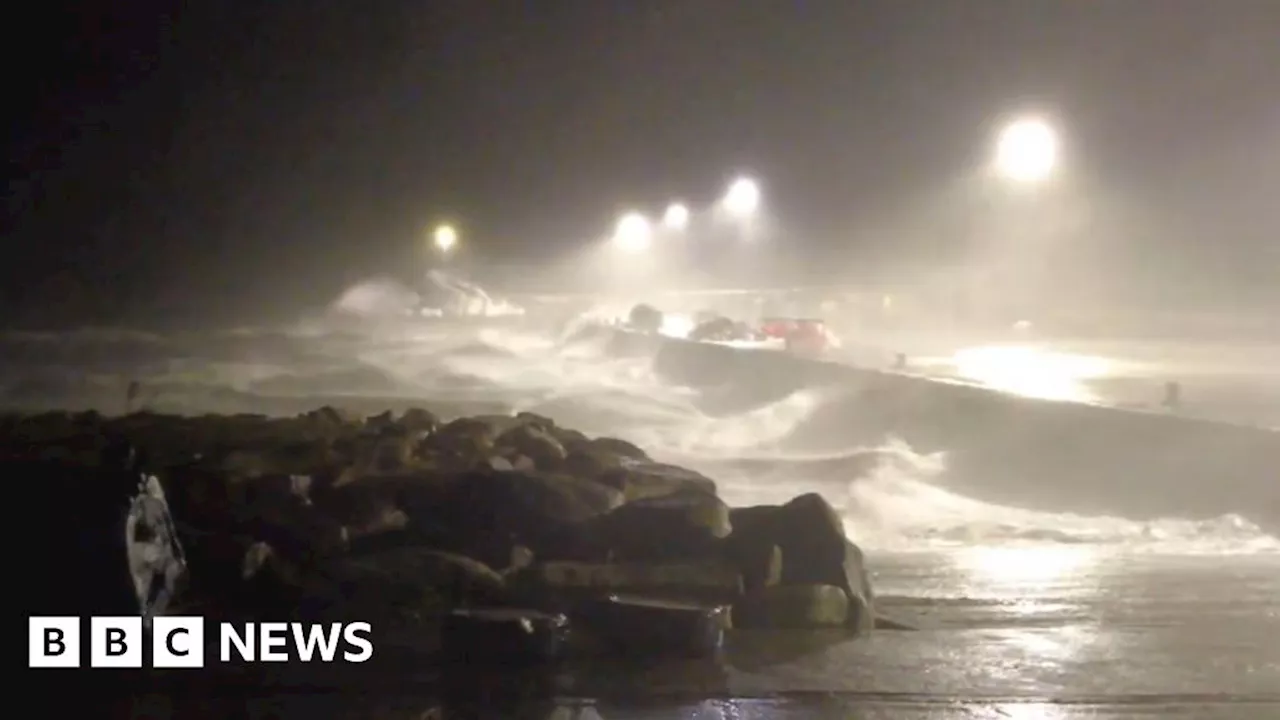 Storm Darragh: Millions in England and Wales told to 'stay home'