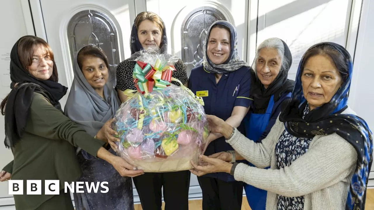 Telford knitters bring comfort to end of life patients