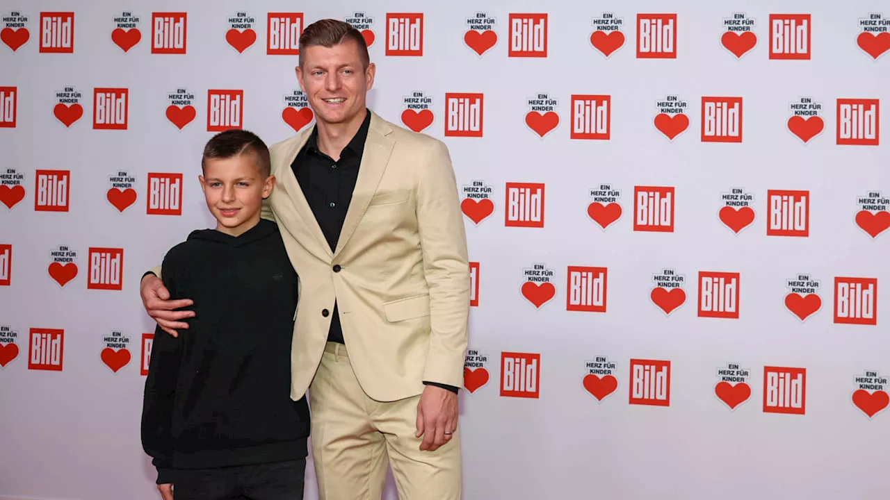 Toni bei „Ein Herz für Kinder“-Gala mit Sohn Leon (11) auf der Bühne