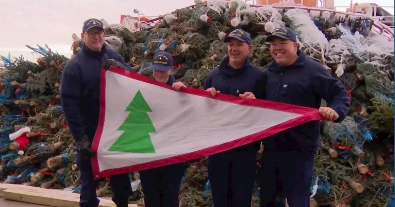 Christmas Tree Ship arrives at Navy Pier with 1,200 trees for Chicago families