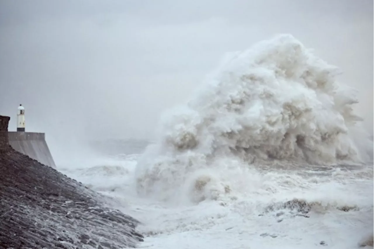 Royaume-Uni: trains annulés, coupures de courant à cause de la tempête Darragh