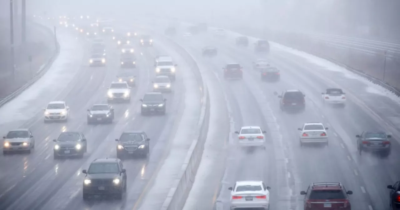 ‘Hazardous’ driving conditions possible in GTA Saturday amid expected snow: Environment Canada