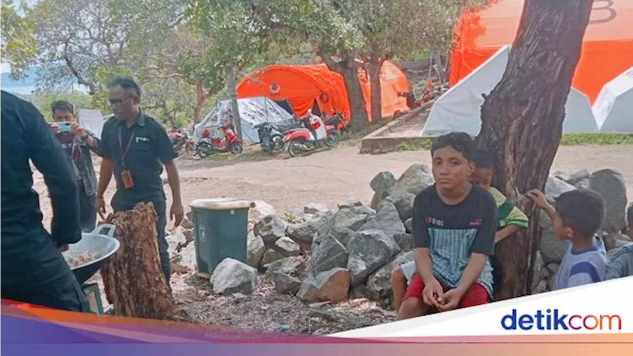 837 Pengungsi Korban Erupsi Lewotobi dari Desa Waiula-Hewa Dipulangkan