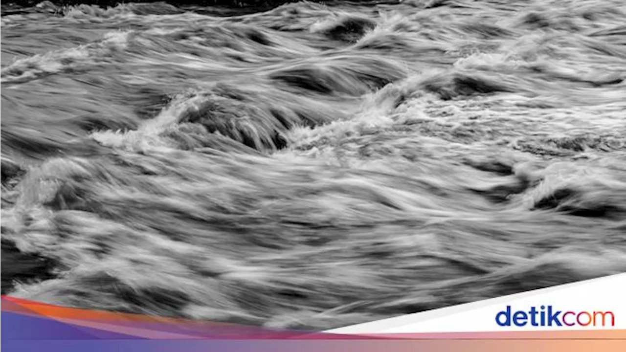 Detik-detik Mencekam Saat Cika Terseret Banjir di Gunung Bekel Mojokerto