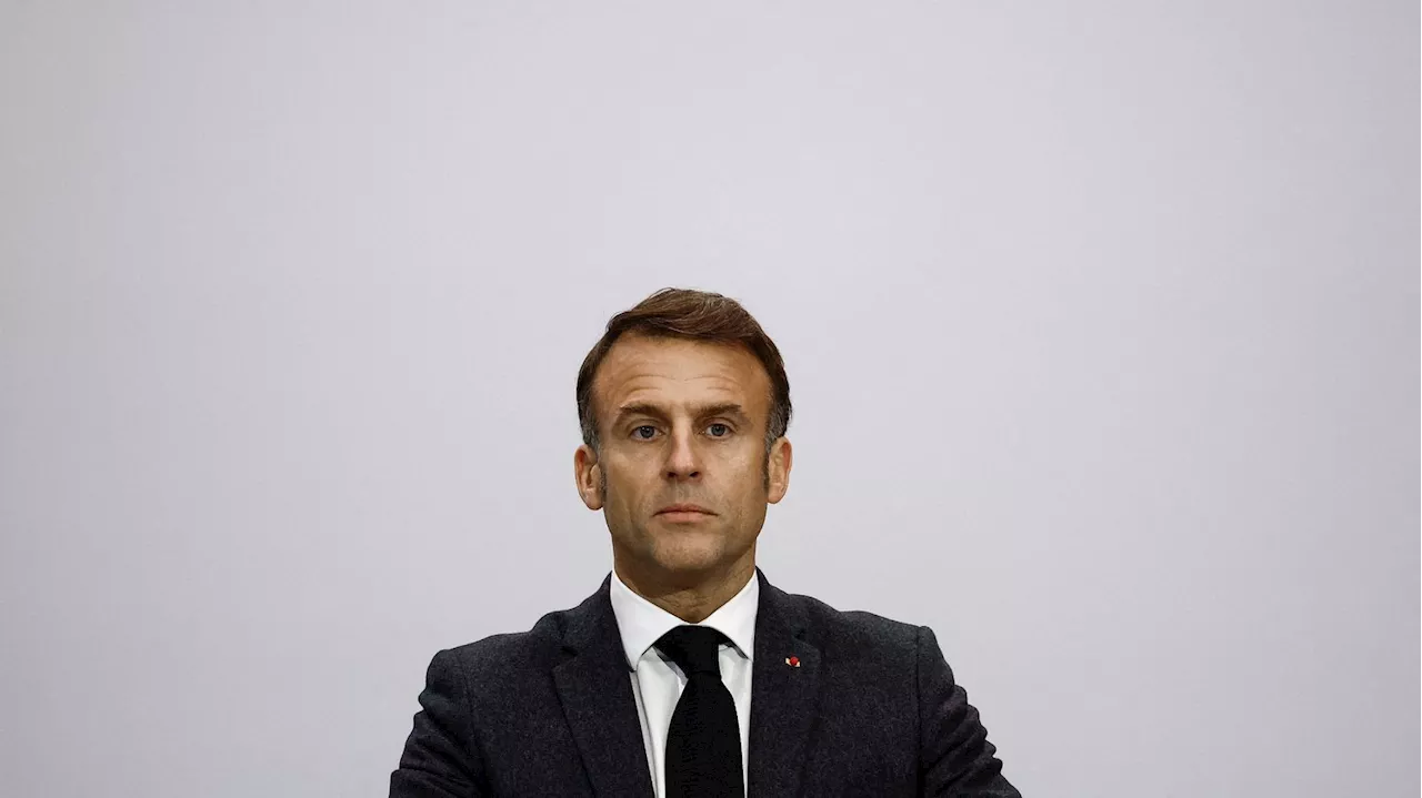 'La dissolution, c'est le péché originel' : après la censure du gouvernement, le scénario qu'Emmanuel Macron v