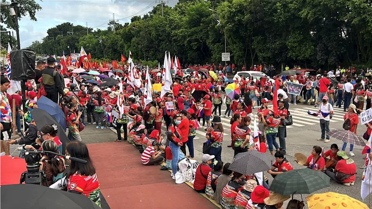 Marcos supporters gather at People Power Monument