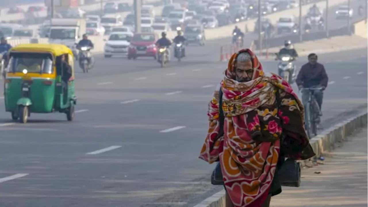 Weather: दिल्ली-यूपी में शीतलहर ने बढ़ाई ठंड, उत्तराखंड में बर्फबारी की संभावना; कश्मीर में माइनस छह डिग्री पहुंचा तापमान