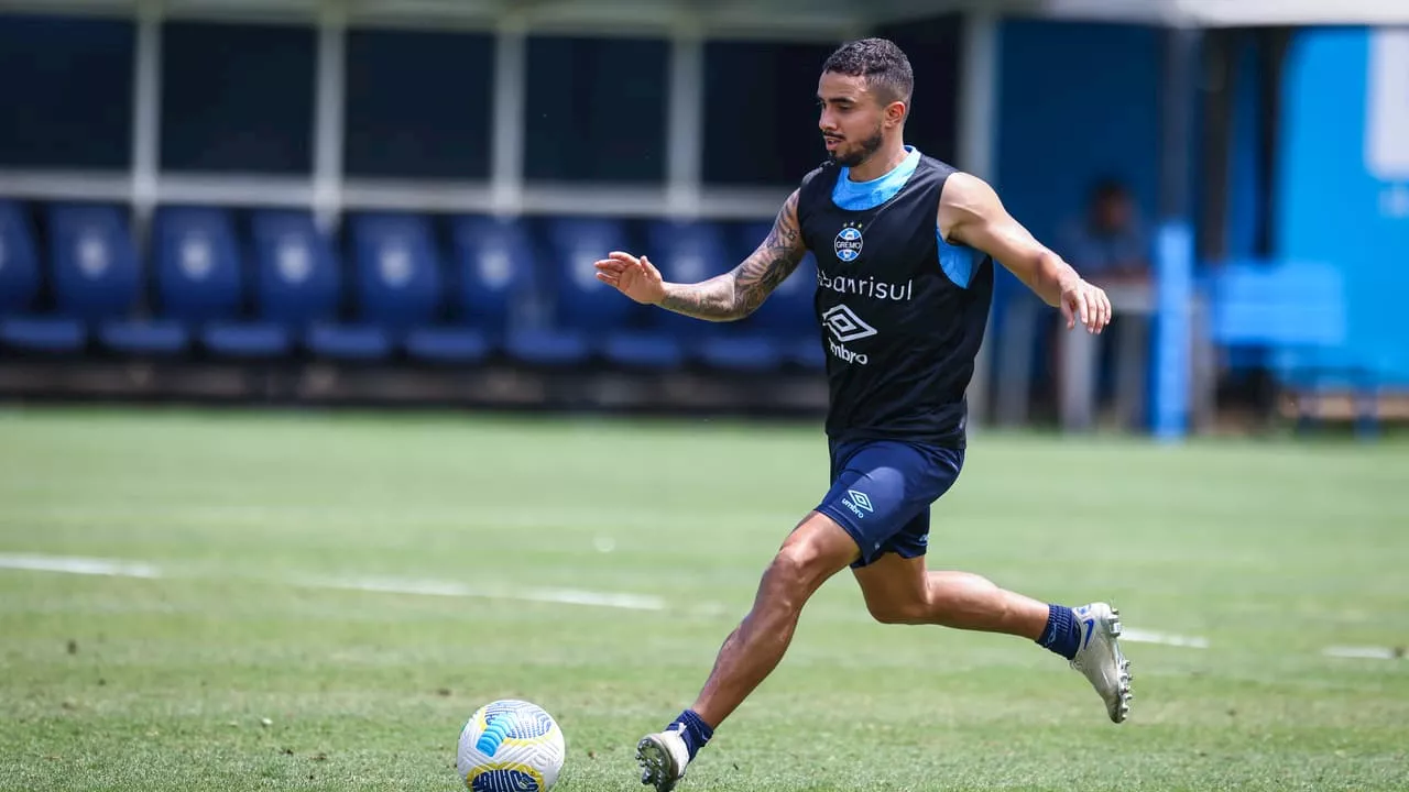 Partida contra o Corinthians marca despedida de lateral do Grêmio