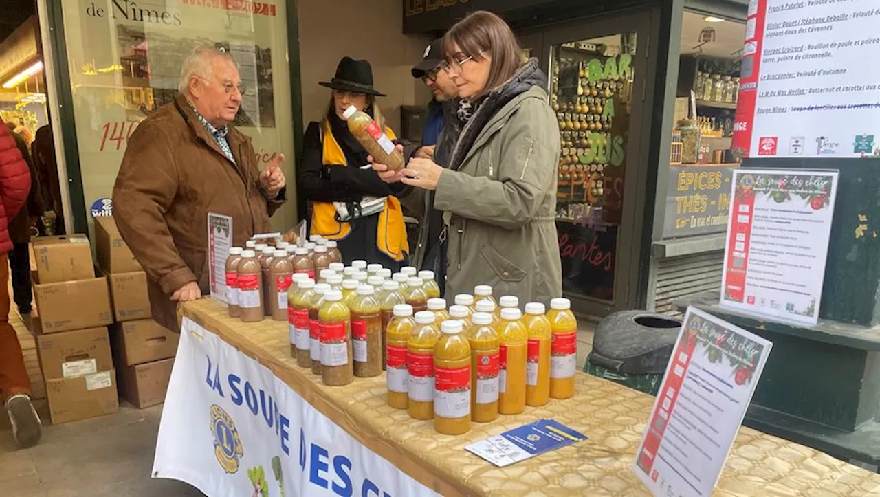 La soupe des chefs a fait recette, ce matin, à la sortie des halles de Nîmes