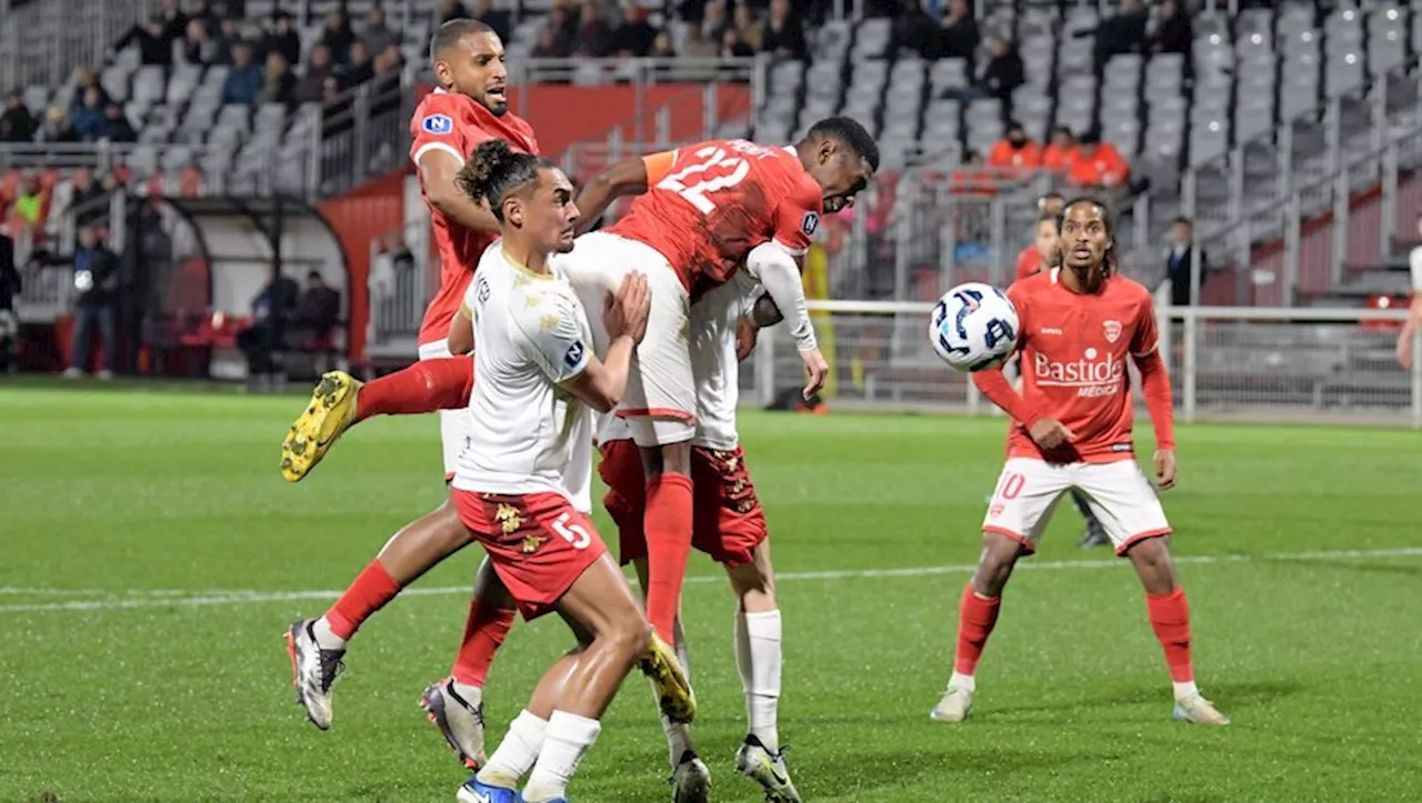 Nîmes Olympique : cartons qui coûtent, poteaux qui sauvent, affluence qui chute, les échos des Crocos