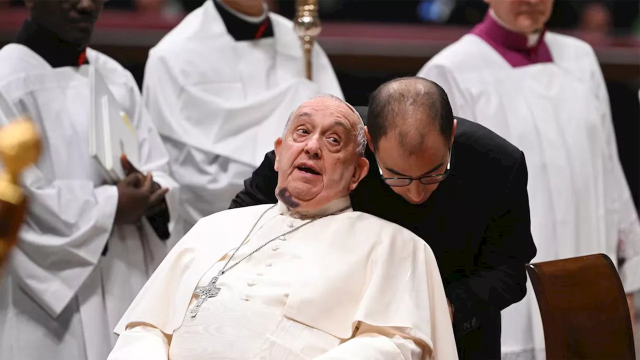 Preocupación en el Vaticano: el papa Francisco sufrió una caída y se golpeó fuertemente el rostro