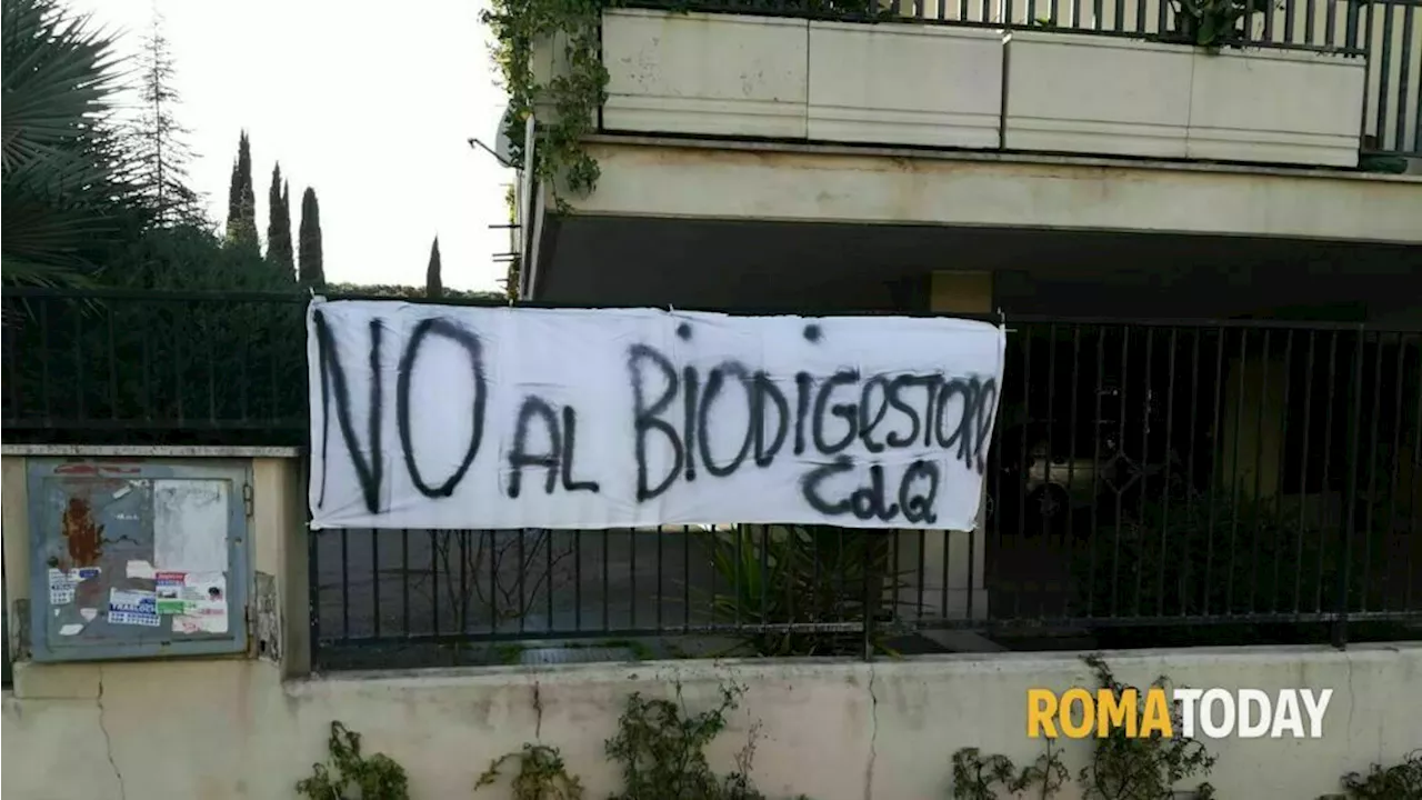 La protesta contro il biodigestore arriva in Campidoglio: "Gualtieri sta spostando Malagrotta a Casal Selce"