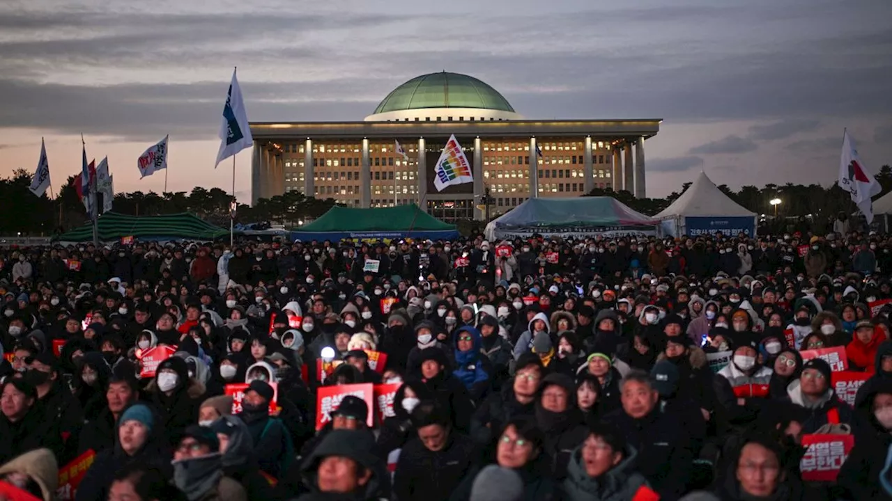 Staatskrise in Südkorea: Amtsenthebungsverfahren gegen Präsidenten läuft – Hunderttausende demonstrieren in Seoul