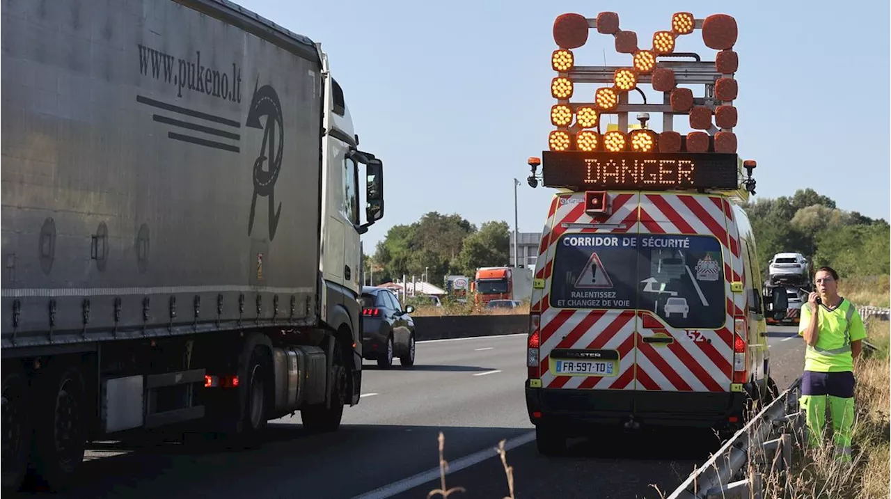 Un véhicule de Vinci Autoroutes percuté près de Bordeaux, l’entreprise réclame une « prise de conscience »