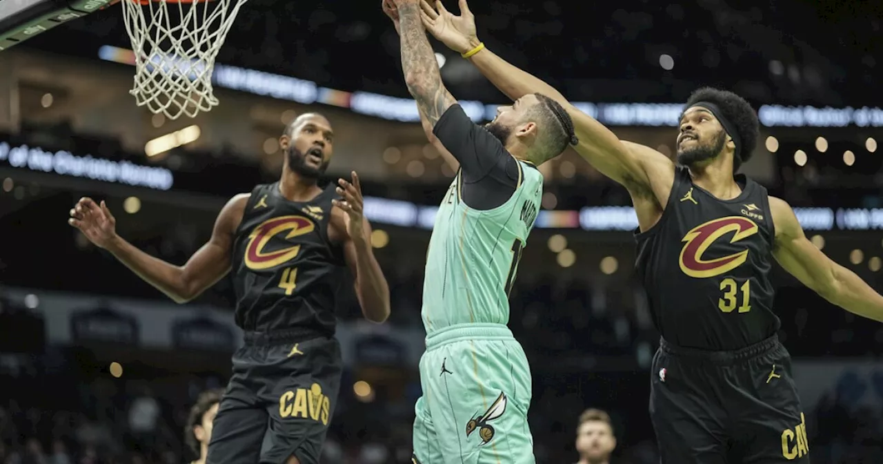 Mobley scores career-high 41 points as Cavaliers beat Hornets 116-102