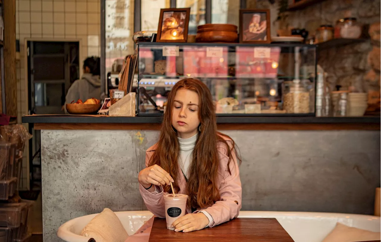 Pourquoi on a délaissé les bars et les terrasses de café pour les « coffee shops » ?