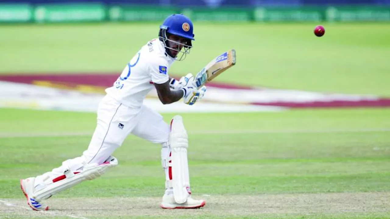 Sri Lanka fight hard to stay afloat in second test against South Africa