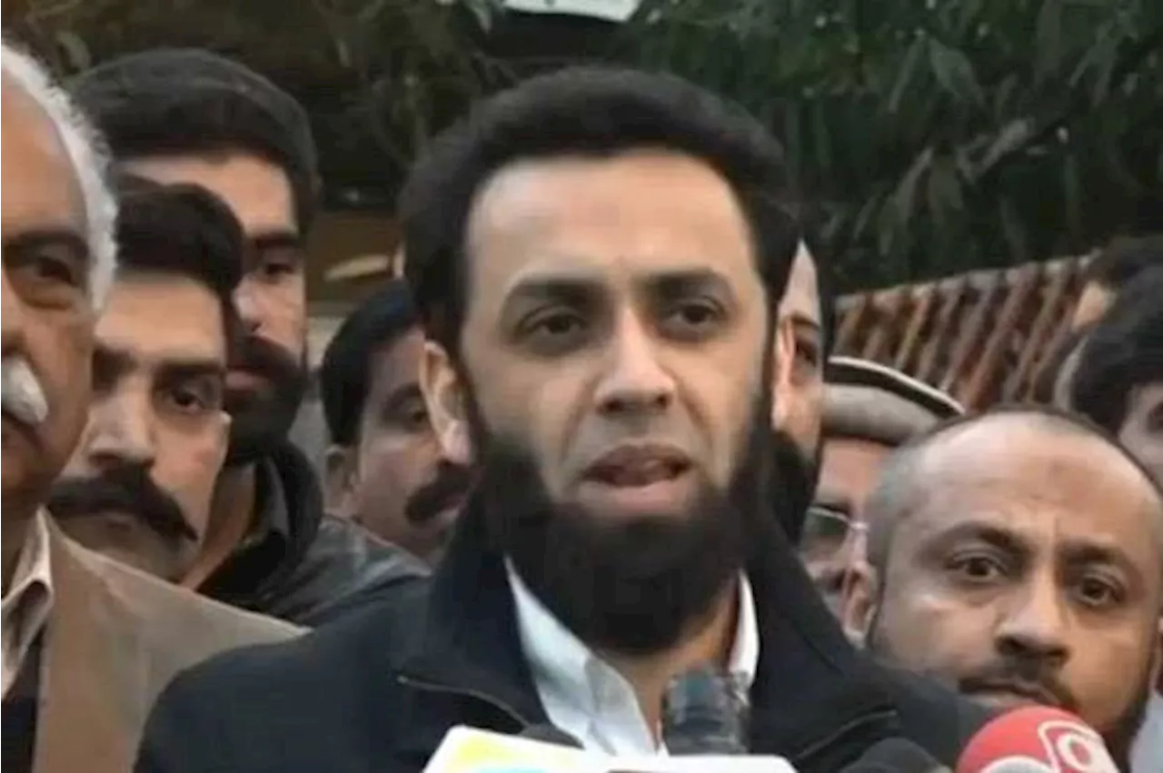 Tarar says PTI’s call for civil disobedience will fail