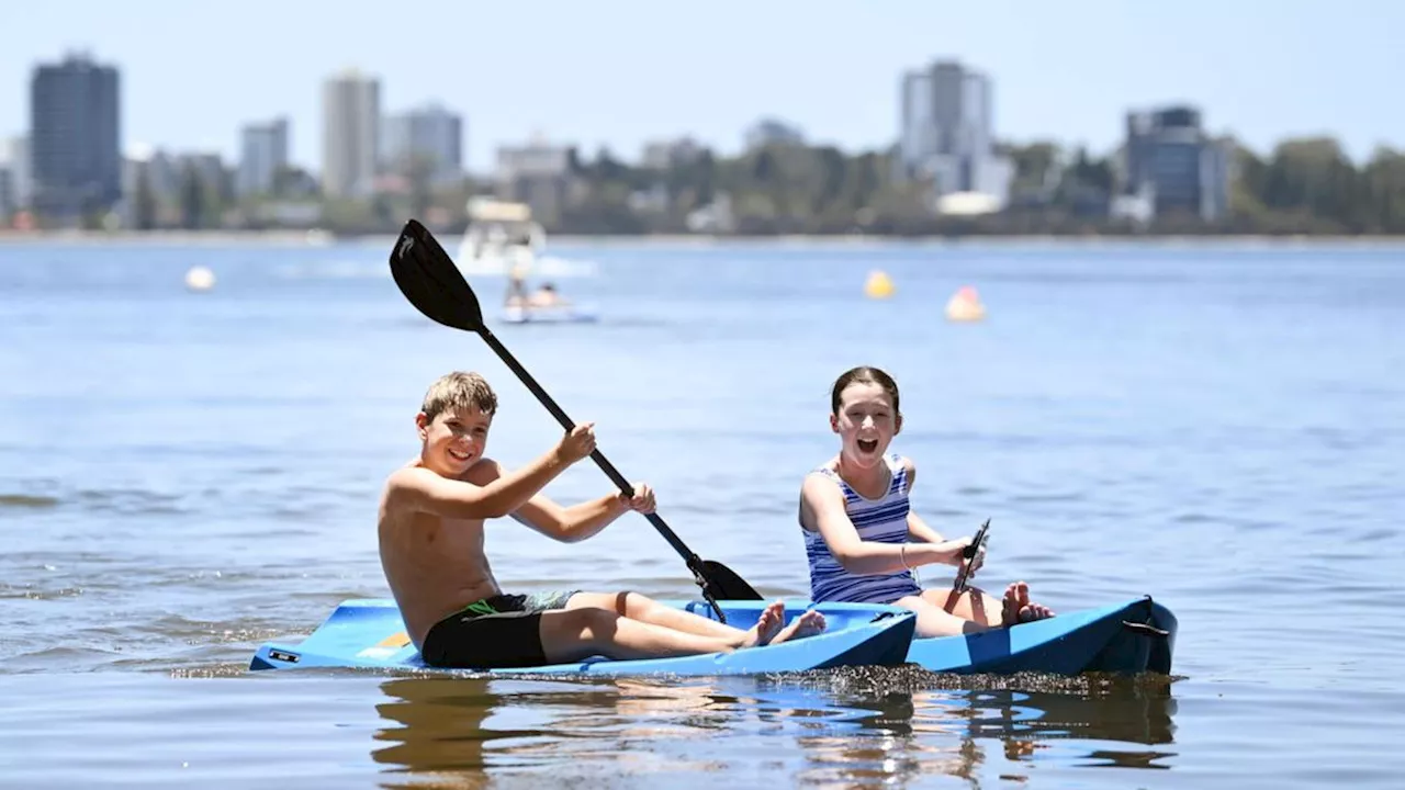 WA weather: Fire warning, severe heatwave and Perth temperatures reaching high 30s as summer begins