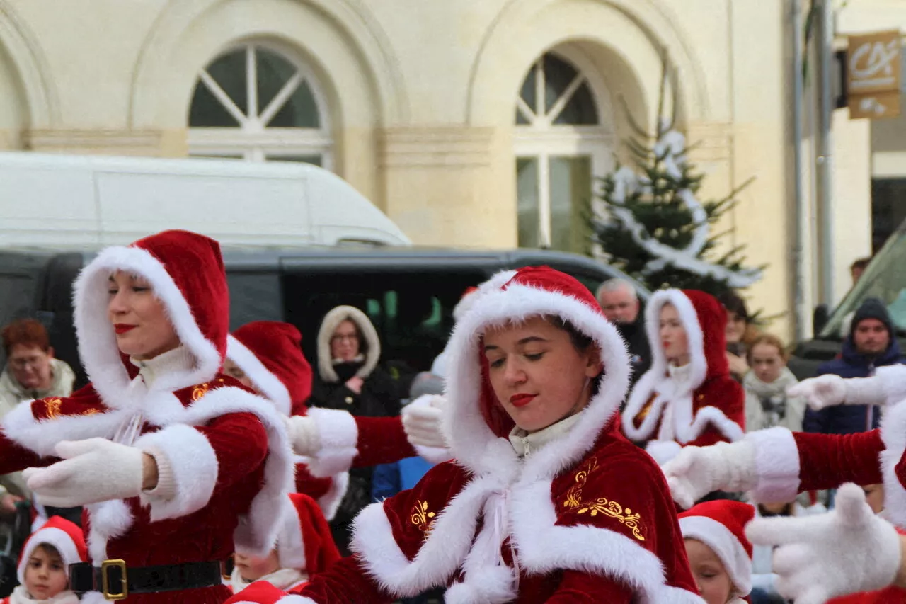 Malgré la pluie et le vent les festivités de Noël se poursuivent à Sablé-sur-Sarthe