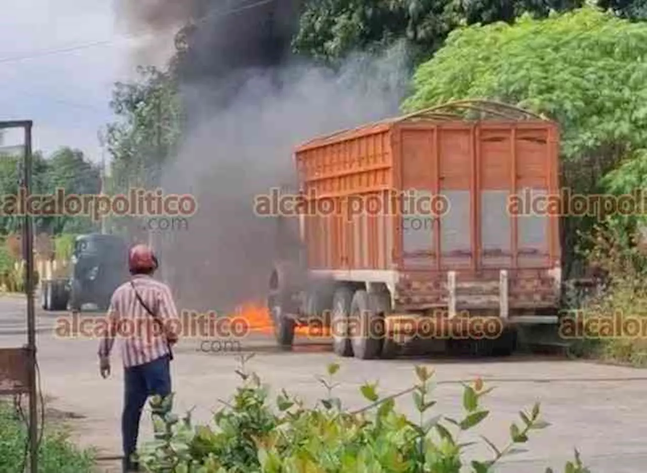 Incendio y explosión en taller automotriz, en Álamo