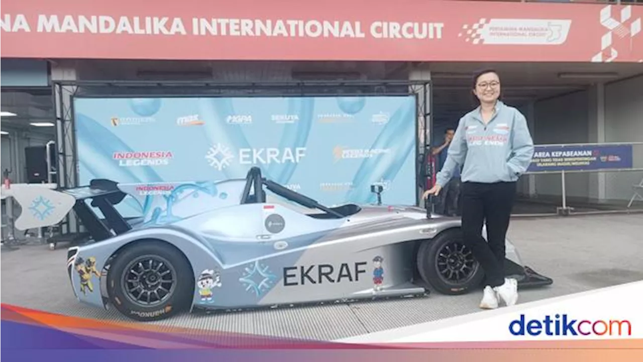 Wamenekraf Irene Umar Jajal Sirkuit Mandalika Pakai Mobil Radical Sports