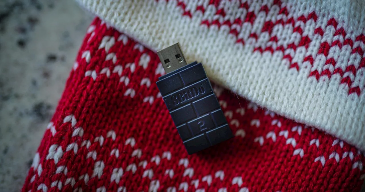 This $20 accessory should be in the stocking of every PC gamer