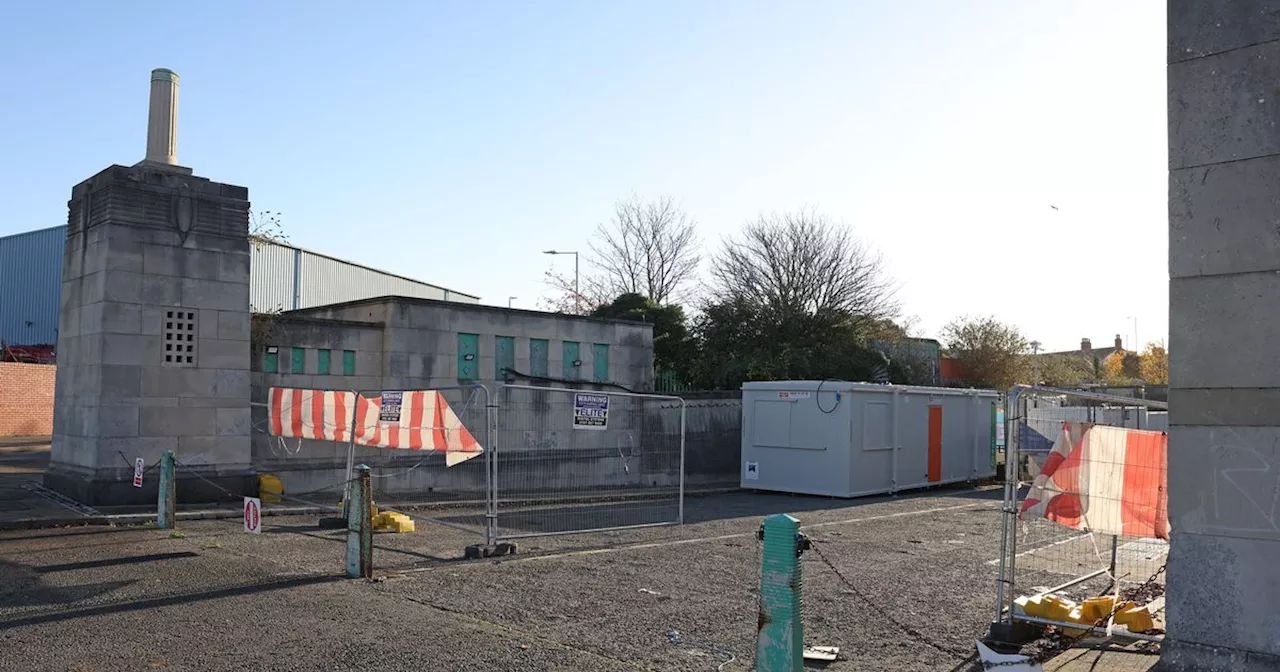 What happened to the 'old' Queensway tunnel?