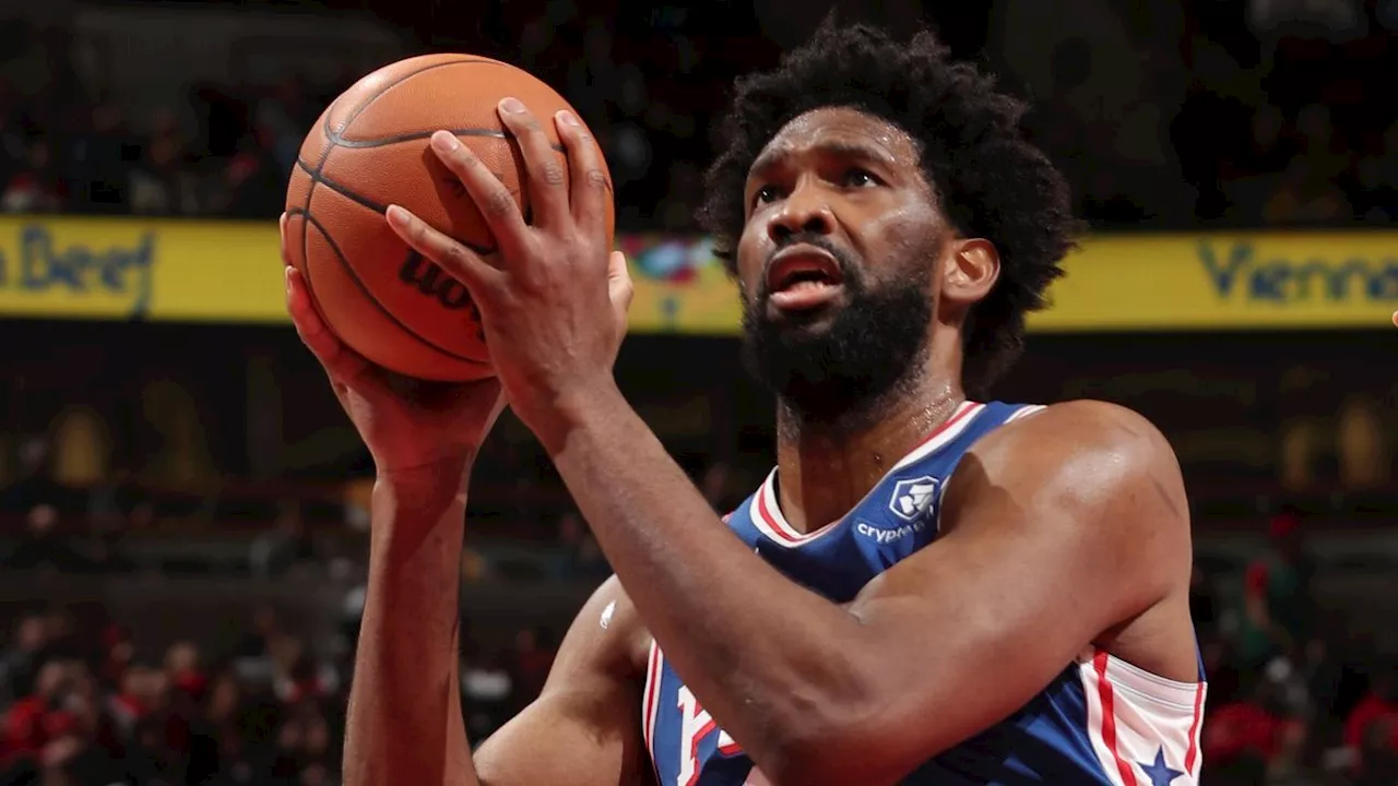 76ers' Joel Embiid returns, says knee issues 'depressing'