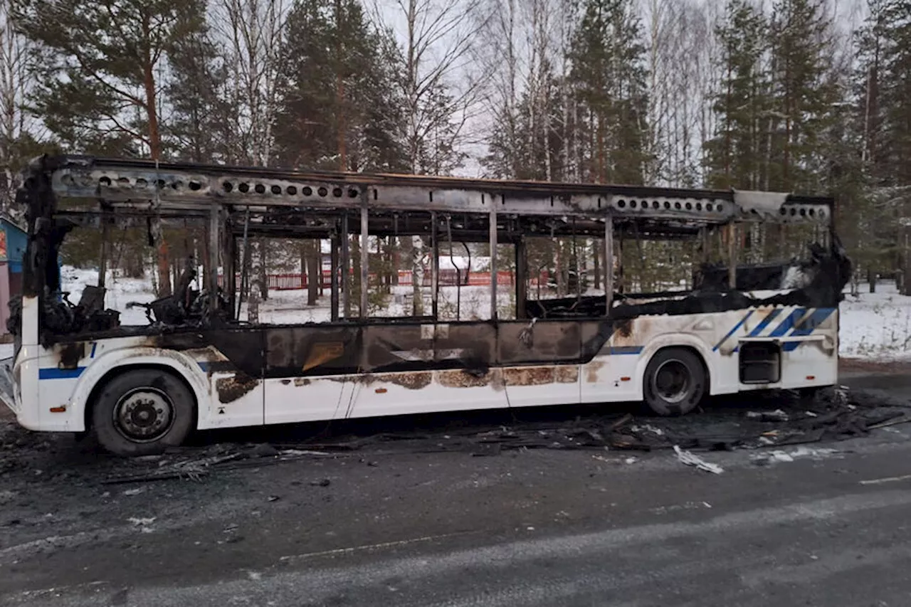 В Карелии загорелся рейсовый автобус