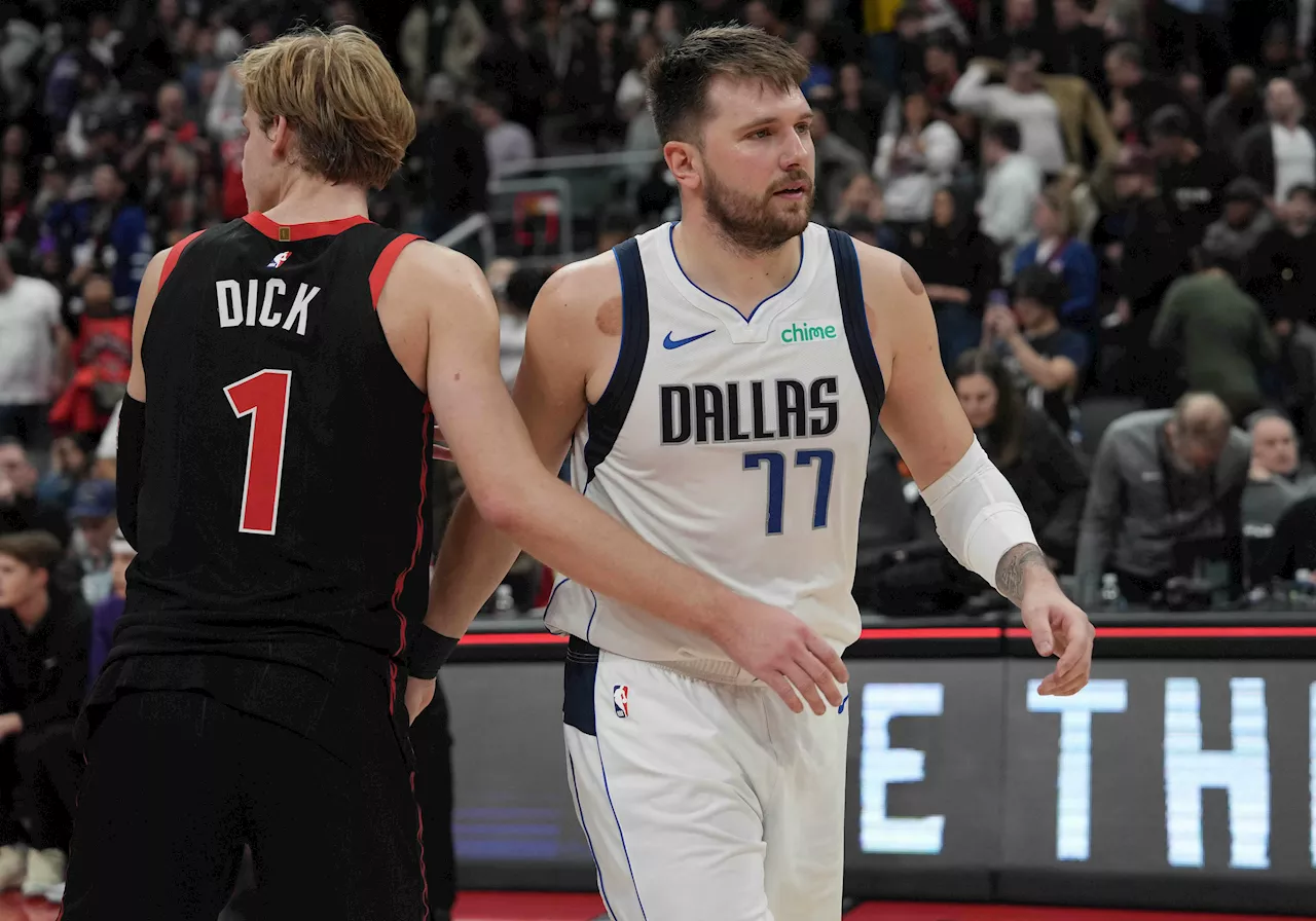 NBA: Mavericks hold off Raptors for 7th straight win