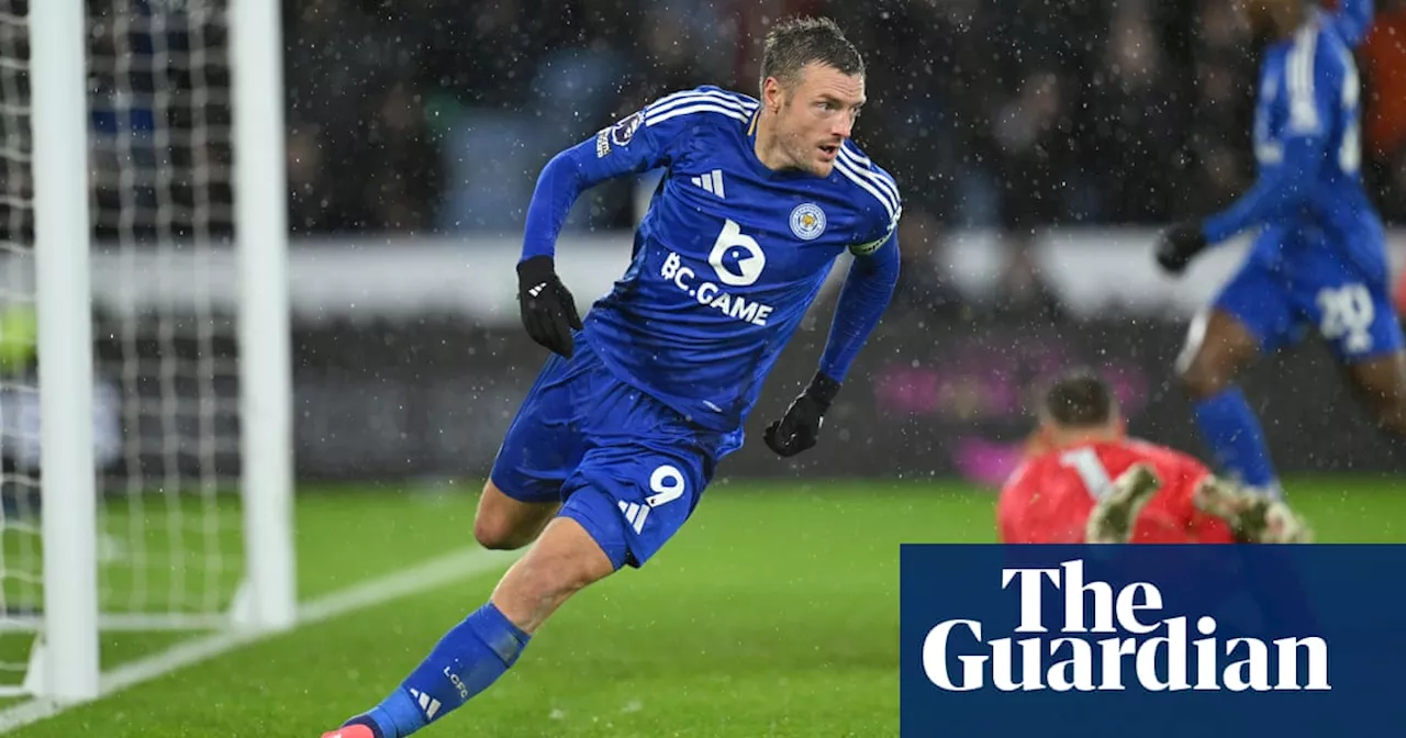 Jamie Vardy inspires late comeback as Leicester draw with Brighton