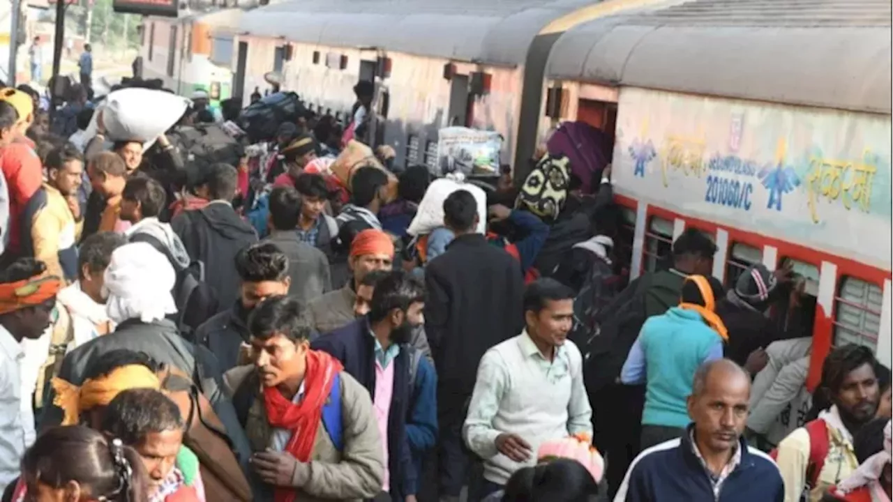 Railways News: दिल्ली, मुंबई, पुणे, केरल व बेंगलुरु जाना है तो करें इंतजार, 15 तक ट्रेनों में 'नो रूम'