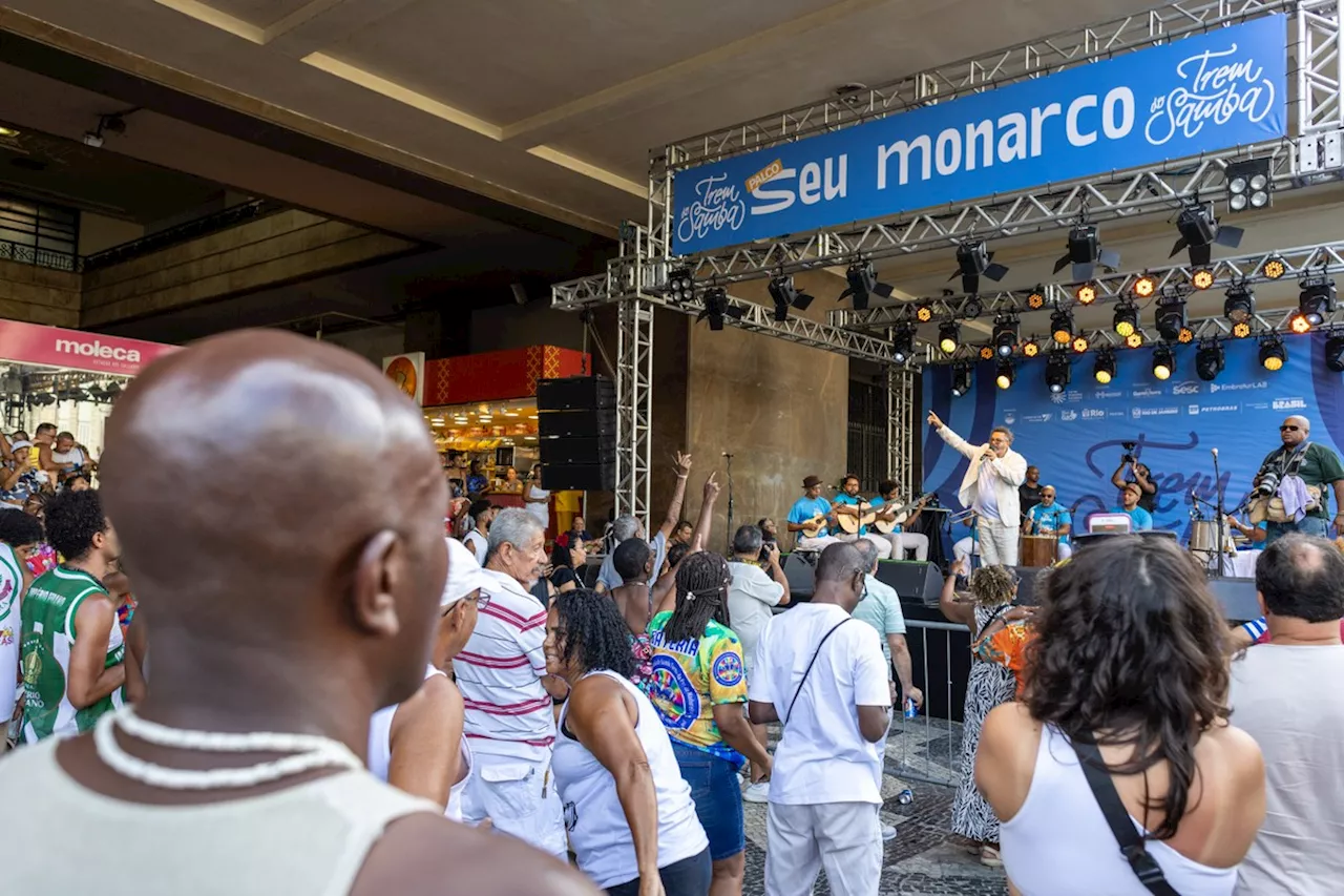 Trem do Samba leva multidão e celebra a tradição da Central a Oswaldo Cruz