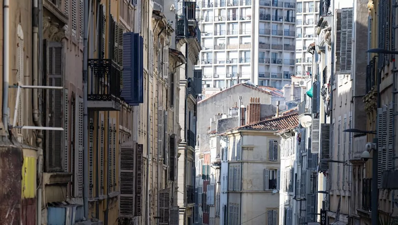 France: #BalanceTonTaudis, à Marseille, des habitants traquent le logement indigne