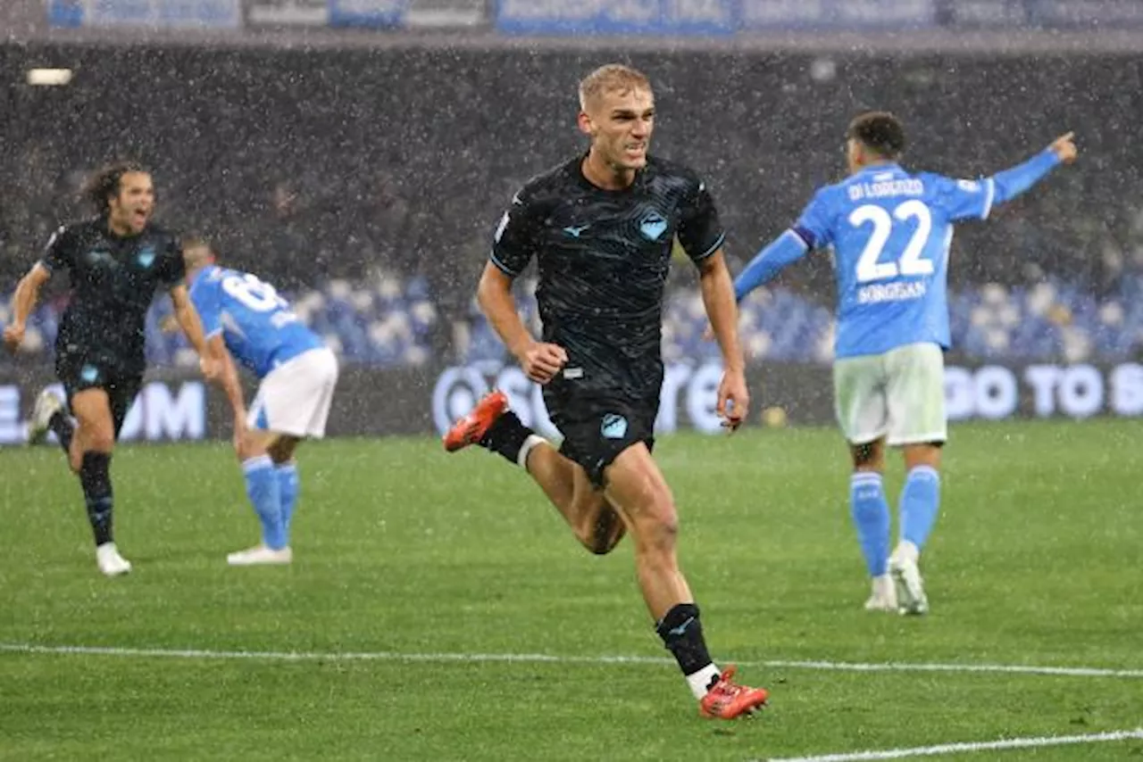 Naples chute contre la Lazio Rome et abandonne la tête de Serie A