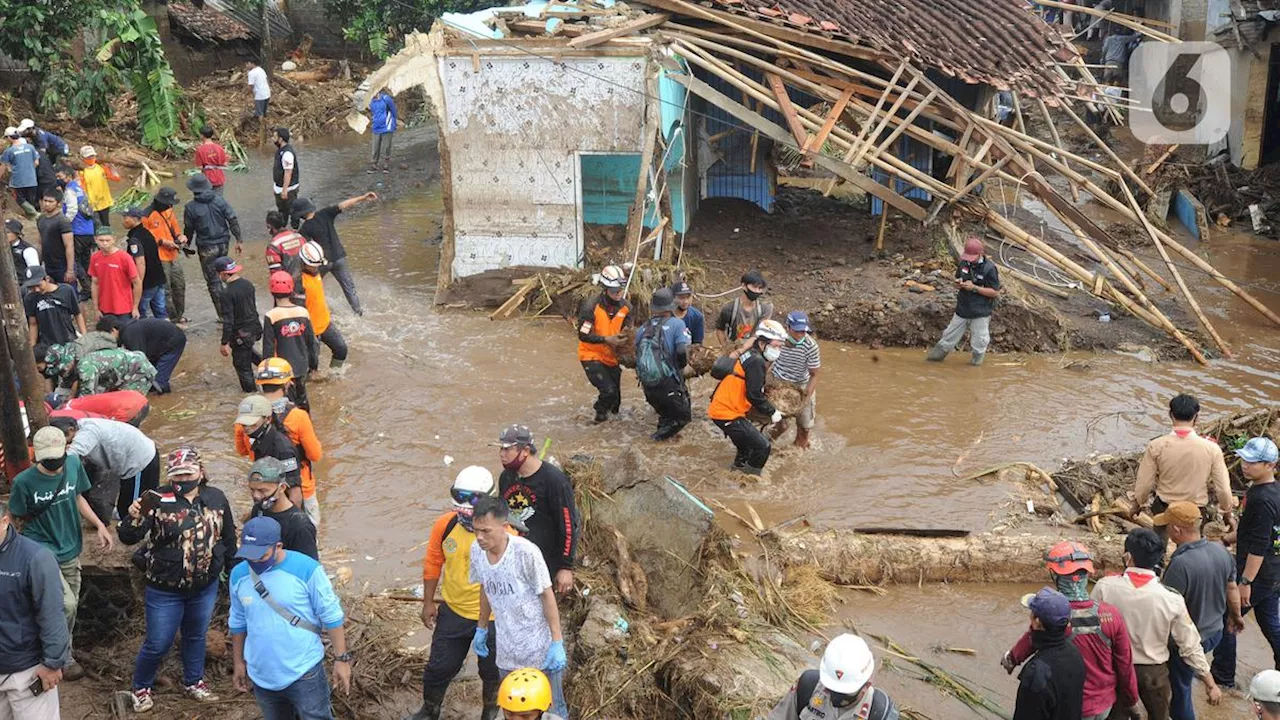 Gedung Desa Jadi Tempat Mengungsi Bagi Warga Terdampak Bencana di Cianjur