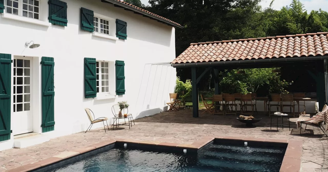 Au Pays basque, une ancienne ferme transformée en maison de famille chaleureuse